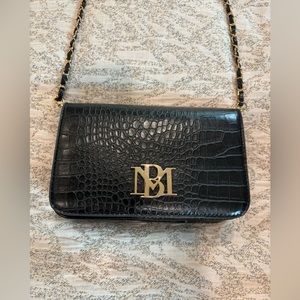 Badgley mischka crossbody